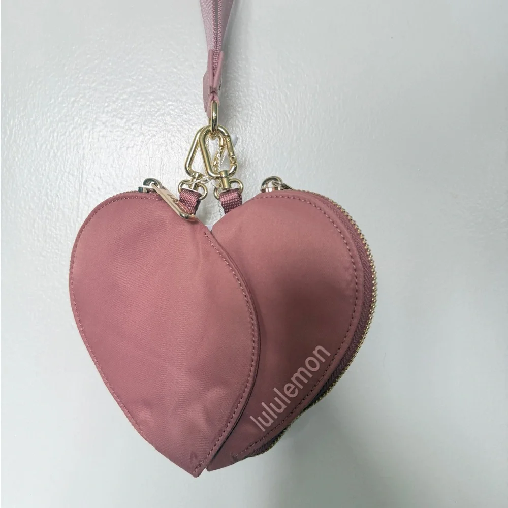 NWT Lululemon Dual Pouch Heart - Picture 7 of 12